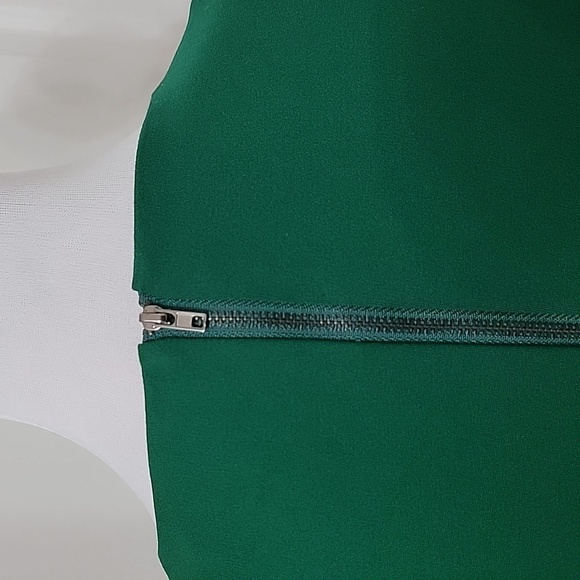 Chandi & Lia Size M Green Diagonal Ponte Fit & Flare Dress w/ Peek-a-boo Cutout - Picture 5 of 16